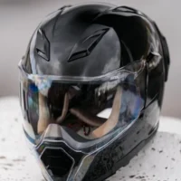 ICON Ultraflite™ Solid MIPS® Helmet