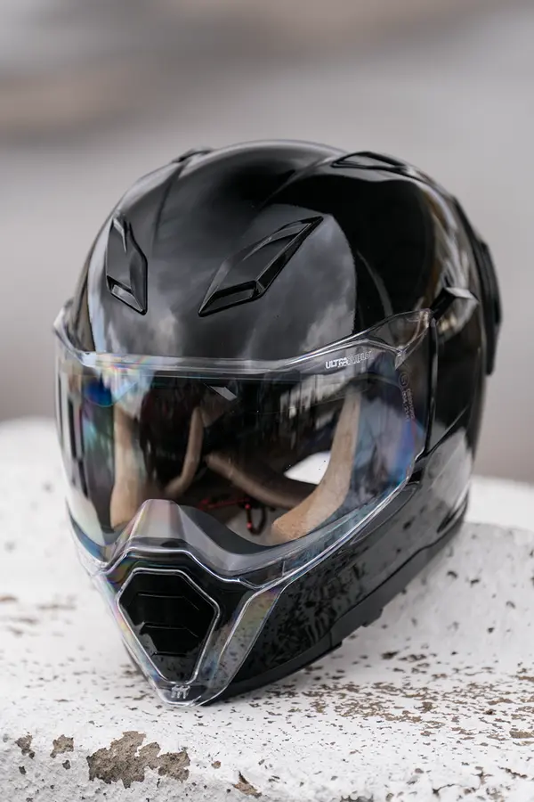 ICON Ultraflite™ Solid MIPS® Helmet